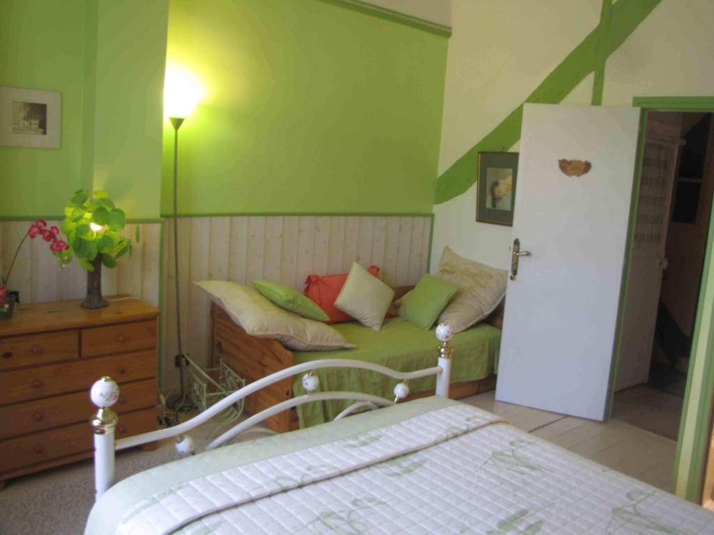 Chambres D'Hotes Les Pensees Douces Auxerre Δωμάτιο φωτογραφία